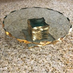 Glass cake stand